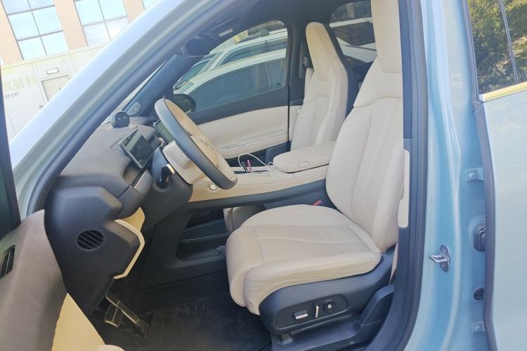 Used Nio EC7 2024 75 kWh Left Front Seat