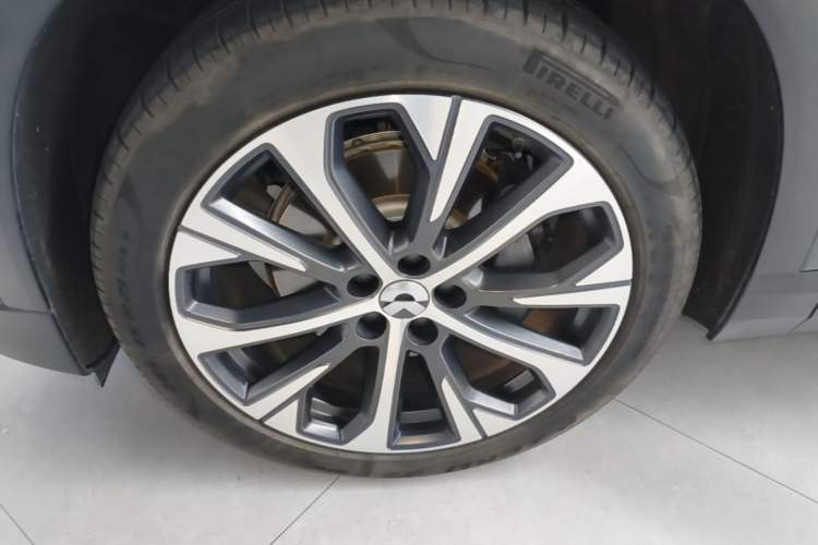 Used Nio EC7 2024 75 kWh Left Front Wheel Hub