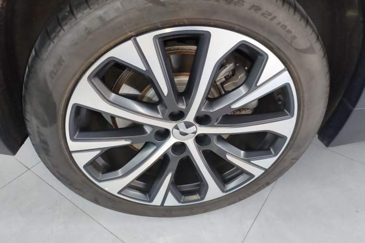 Used Nio EC7 2024 75 kWh Right Rear Wheel Hub