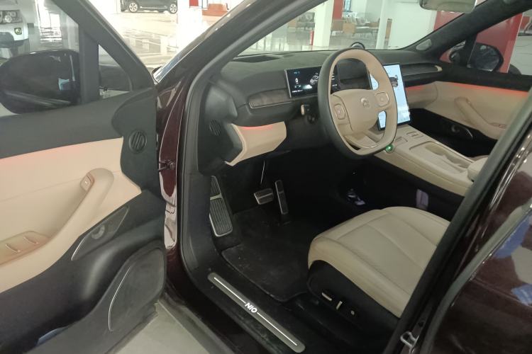 Used Nio EC7 2024 75 kWh Driver Seat