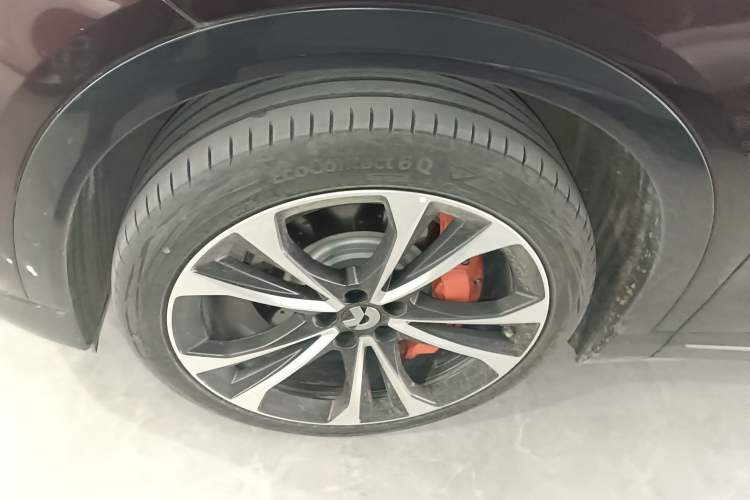 Used Nio EC7 2024 75 kWh Exterior 4