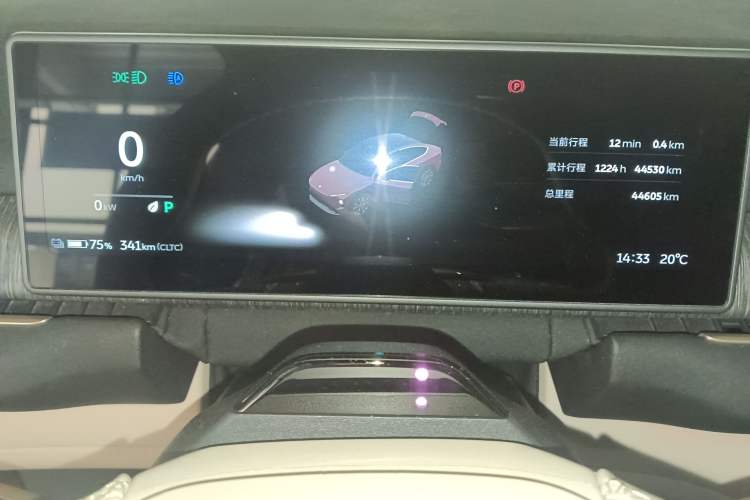 Used Nio EC7 2024 75 kWh Instrument Cluster