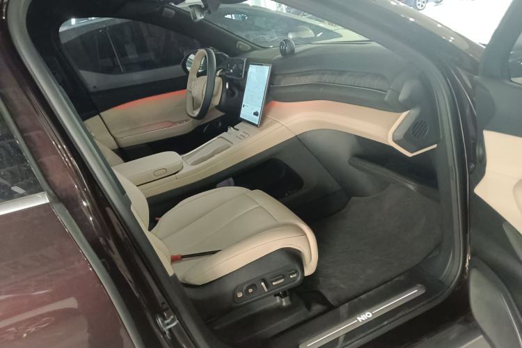 Used Nio EC7 2024 75 kWh Right Front Seat