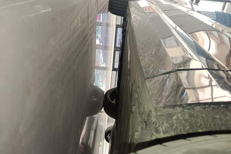 Used Nio EC7 2024 75 kWh Right Side Sill