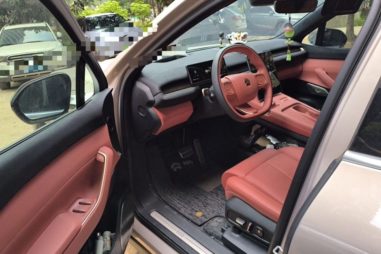 Used Nio EC7 2024 75 kWh Driver Seat