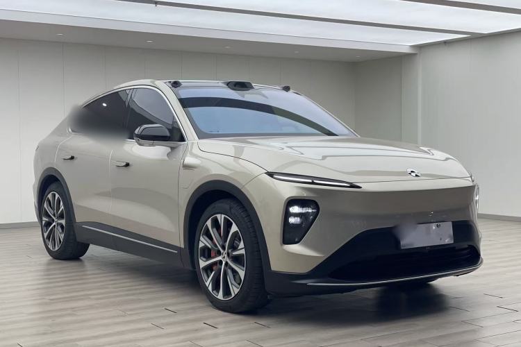 Used Nio EC7 2024 100kWh Signature Edition Front Right 45 Deg