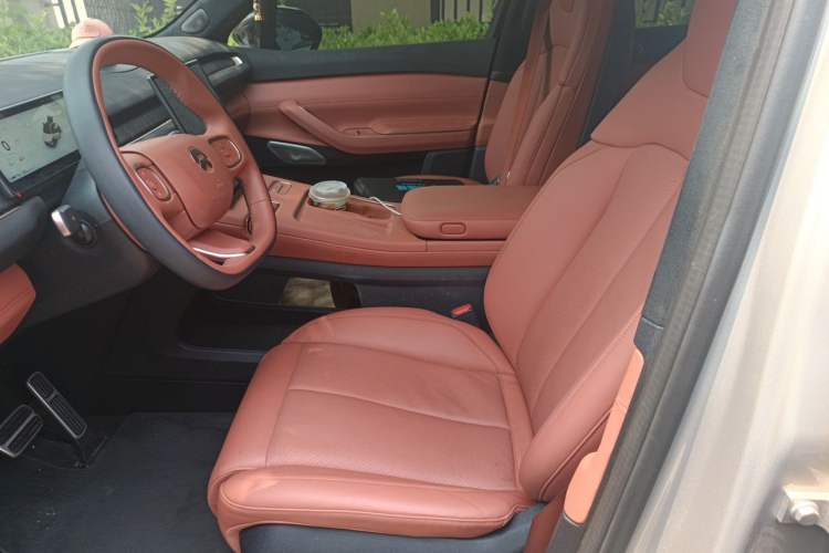 Used Nio EC7 2024 75 kWh Left Front Seat