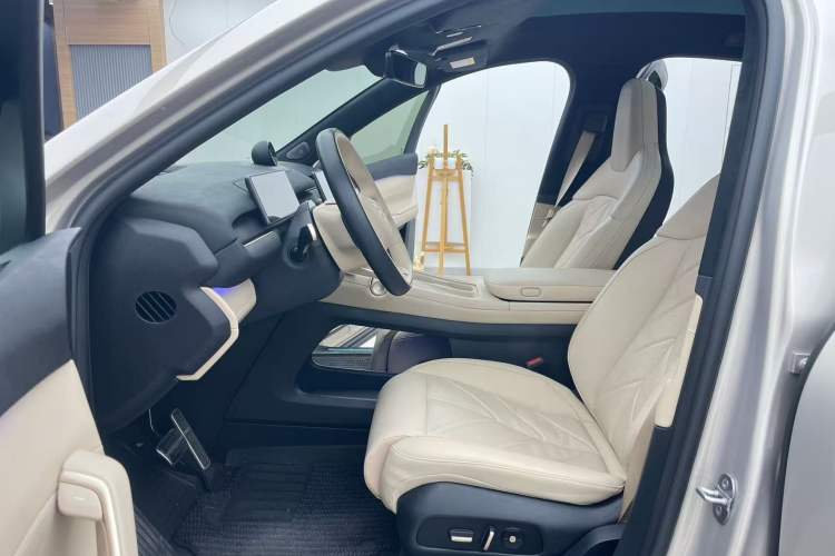Used Nio EC7 2024 100kWh Signature Edition Left Front Seat