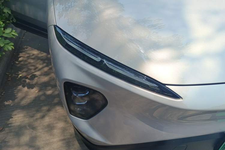 Used Nio EC7 2024 75 kWh Right Front Headlight