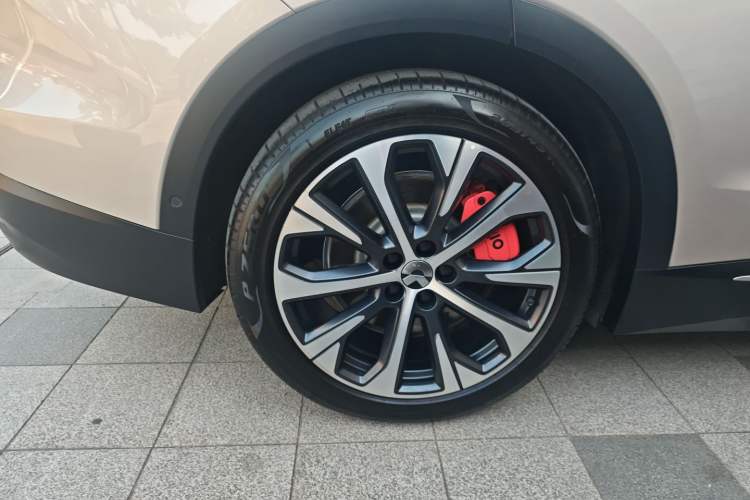 Used Nio EC7 2024 100kWh Signature Edition Right Rear Wheel Hub