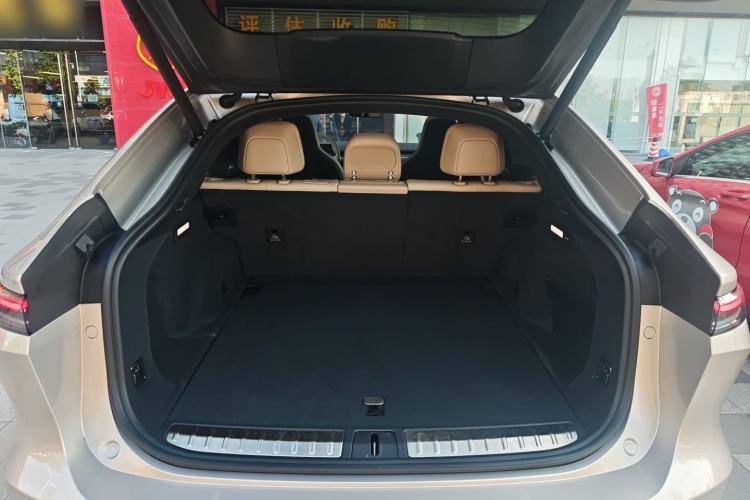 Used Nio EC7 2024 100kWh Signature Edition Trunk