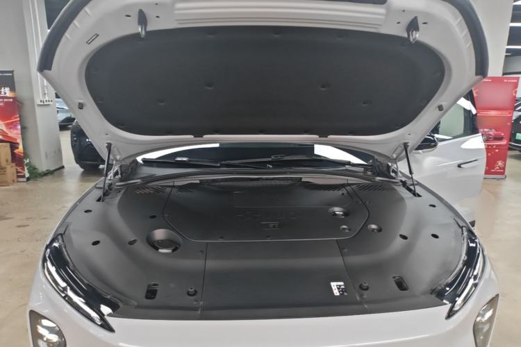 Used Nio EC7 2024 75 kWh Engine Bay