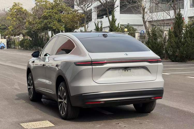 Used Nio EC7 2024 75 kWh Exterior 2