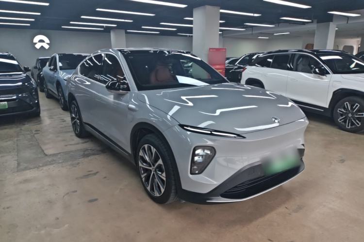 Used Nio EC7 2024 75 kWh Front Right 45 Deg