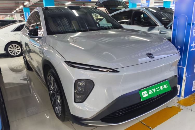 Used Nio EC7 2024 75 kWh Front Right 45 Deg