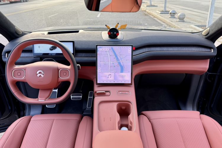Used Nio EC7 2024 75 kWh Interior 8