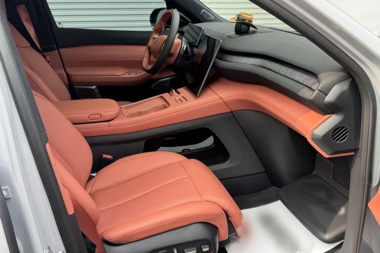 Used Nio EC7 2024 75 kWh Interior 9