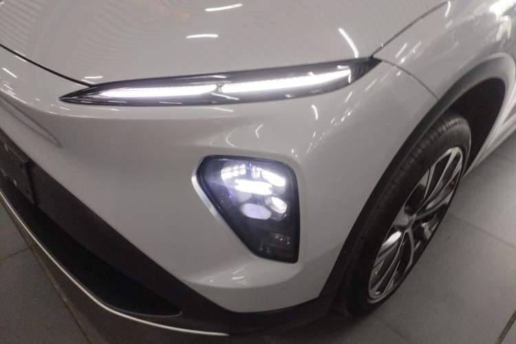 Used Nio EC7 2024 75 kWh Left Front Headlight