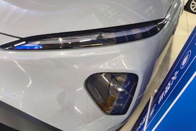 Used Nio EC7 2024 75 kWh Left Front Headlight