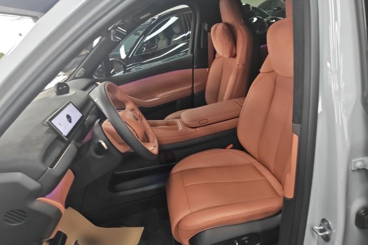 Used Nio EC7 2024 75 kWh Left Front Seat