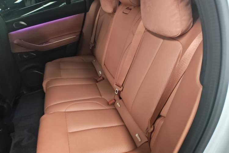 Used Nio EC7 2024 75 kWh Left Rear Seat