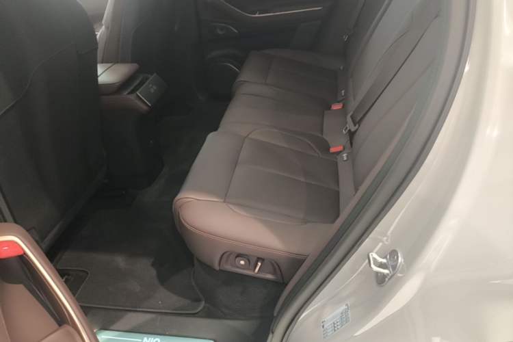 Used Nio EC7 2024 75 kWh Left Rear Seat