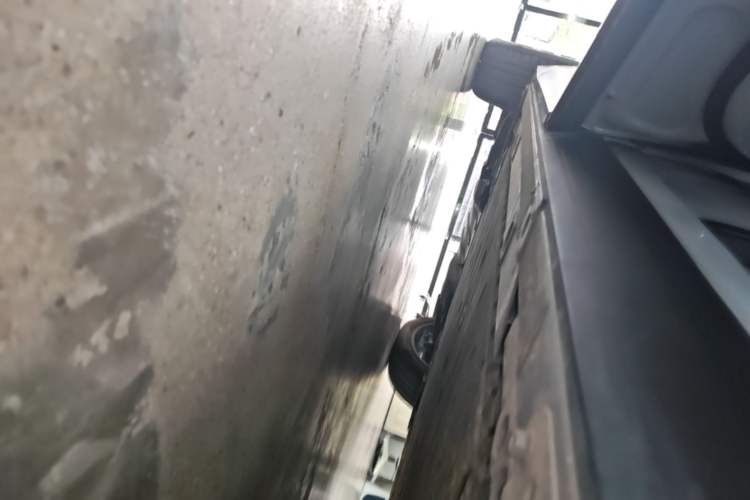 Used Nio EC7 2024 75 kWh Left Side Sill