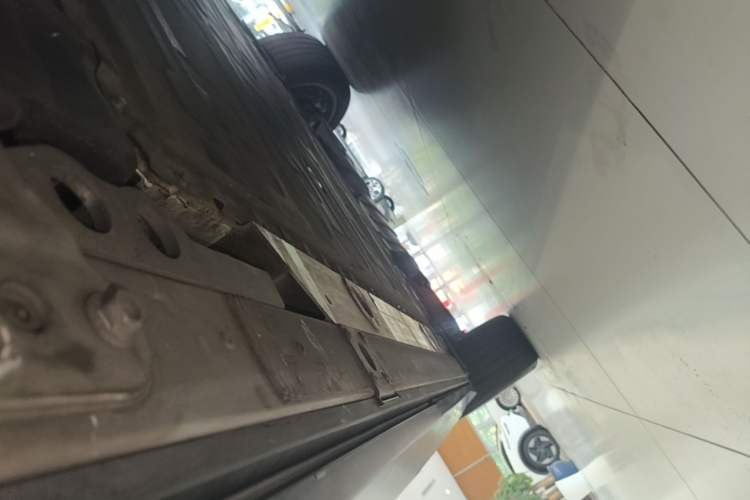 Used Nio EC7 2024 75 kWh Left Side Sill