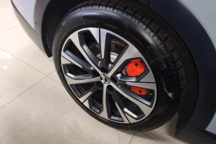 Used Nio EC7 2024 75 kWh Right Rear Wheel Hub