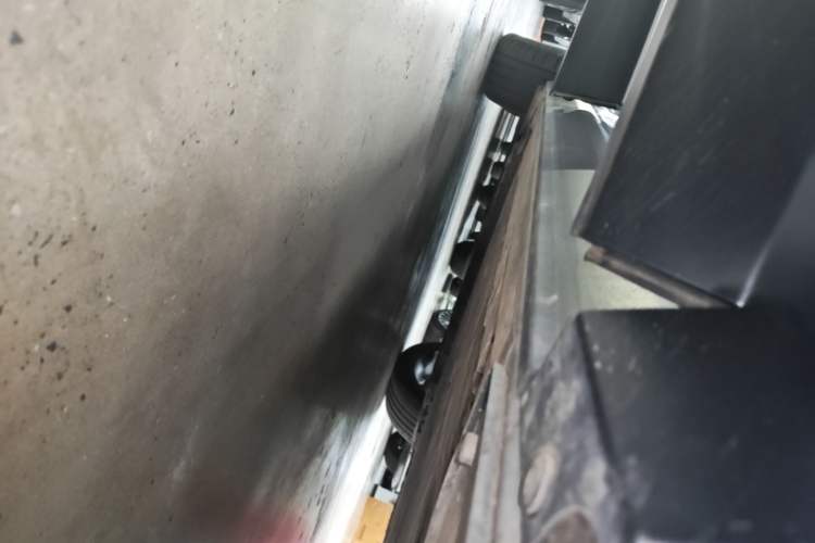 Used Nio EC7 2024 75 kWh Right Side Sill