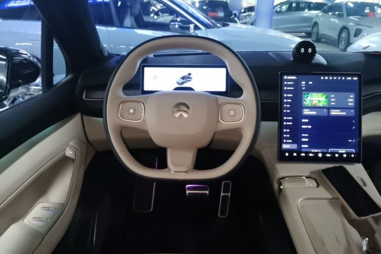 Used Nio EC7 2024 75 kWh Steering Wheel
