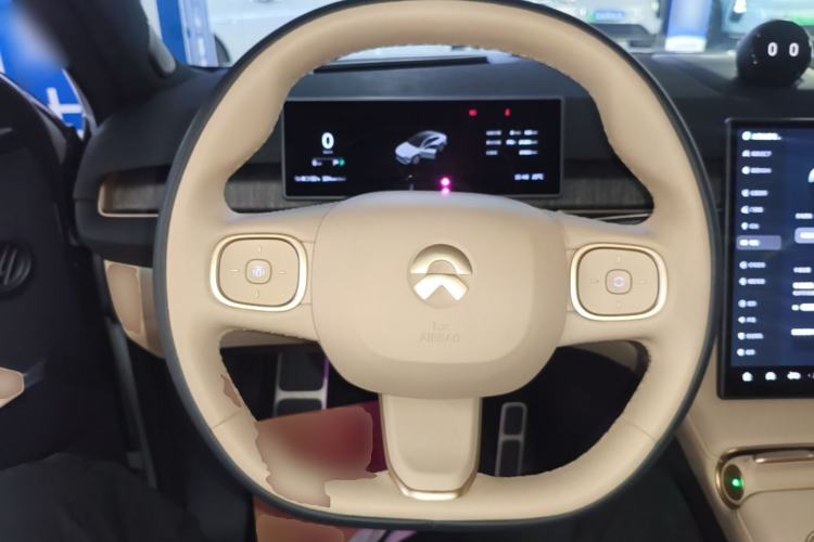 Used Nio EC7 2024 75 kWh Steering Wheel