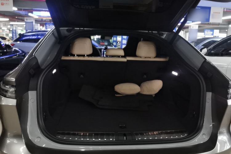 Used Nio EC7 2024 75 kWh Trunk