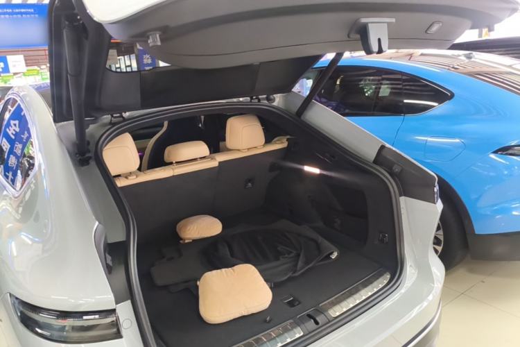Used Nio EC7 2024 75 kWh Trunk