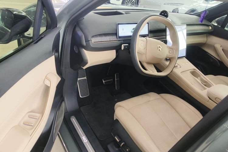 Used Nio EC7 2024 75 kWh Driver Seat
