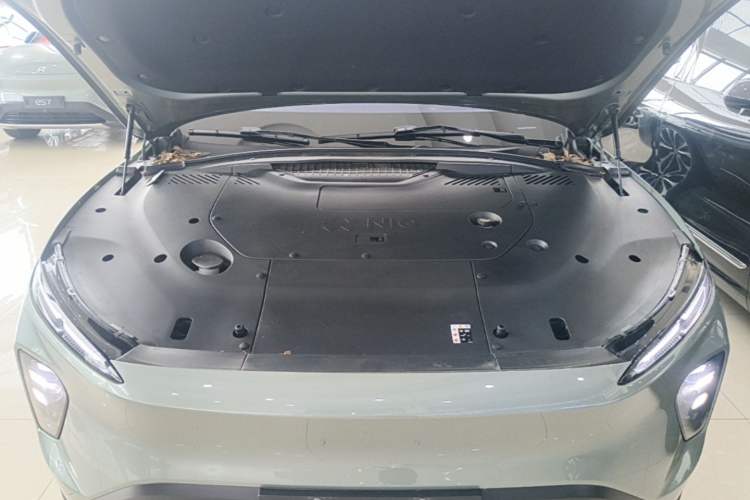 Used Nio EC7 2024 75 kWh Engine Bay