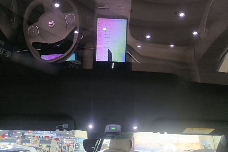Used Nio EC7 2024 75 kWh Headliner