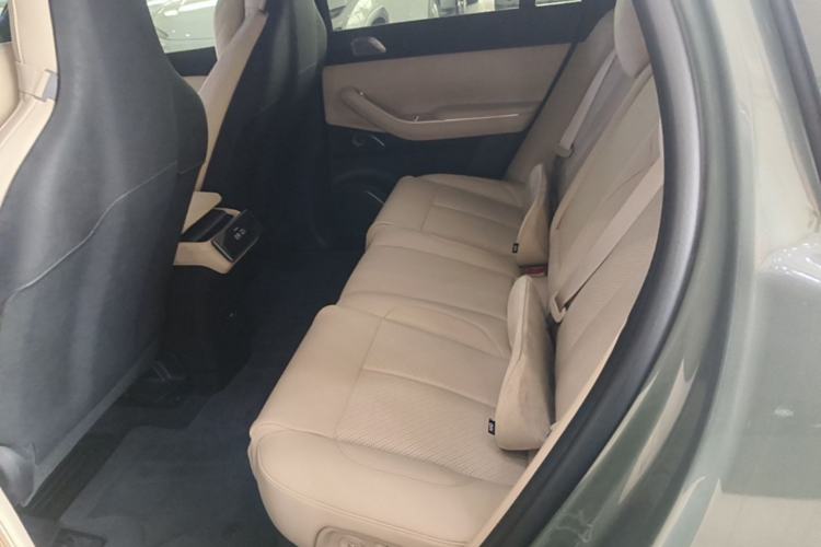 Used Nio EC7 2024 75 kWh Left Rear Seat
