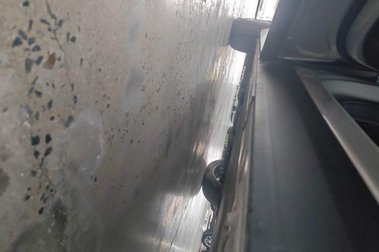 Used Nio EC7 2024 75 kWh Left Side Sill