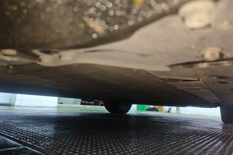 Used Nio EC7 2024 75 kWh Chassis Front Left