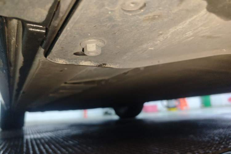 Used Nio EC7 2024 75 kWh Chassis Front Right