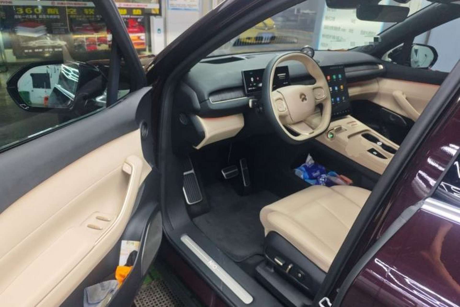 Used Nio EC7 2024 75 kWh Driver Seat