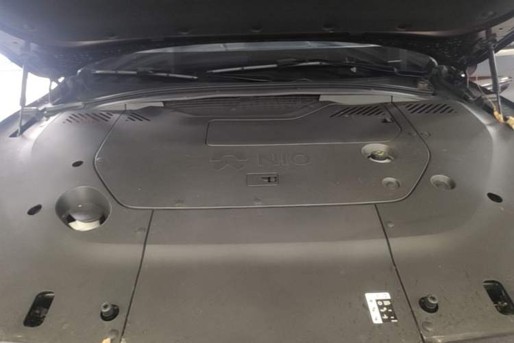 Used Nio EC7 2024 75 kWh Engine Bay
