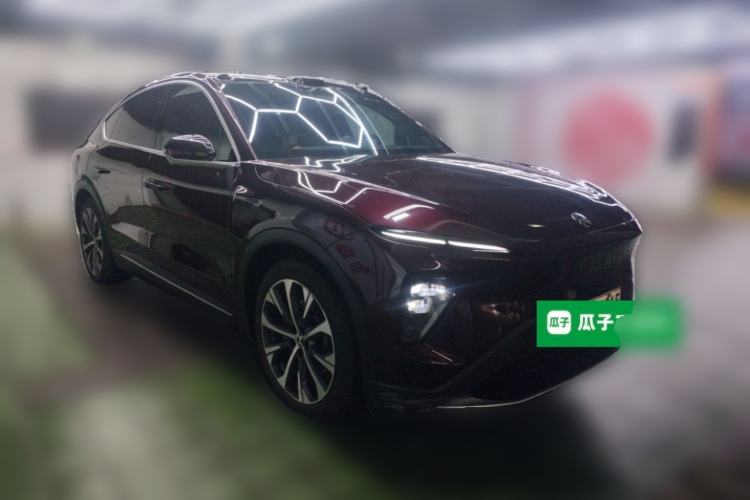 Used Nio EC7 2024 75 kWh Front Right 45 Deg