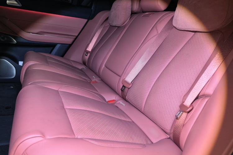 Used Nio EC7 2024 75 kWh Left Rear Seat