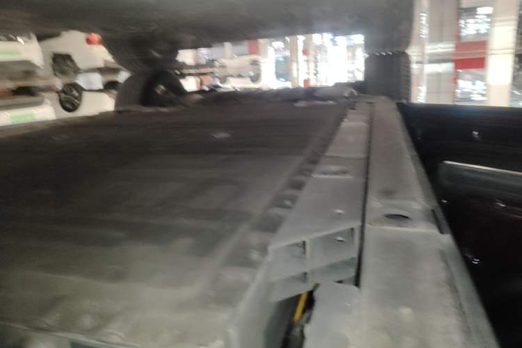 Used Nio EC7 2024 75 kWh Left Side Sill