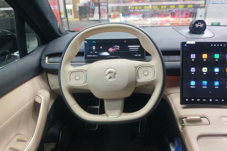 Used Nio EC7 2024 75 kWh Steering Wheel