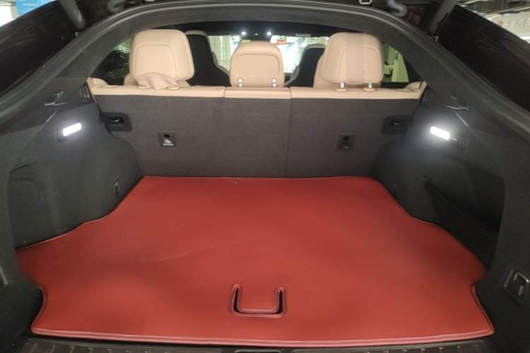 Used Nio EC7 2024 75 kWh Trunk