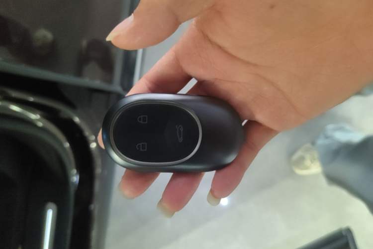 Used Nio EC7 2024 75 kWh Vehicle Key