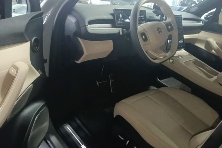 Used Nio EC7 2024 75 kWh Driver Seat